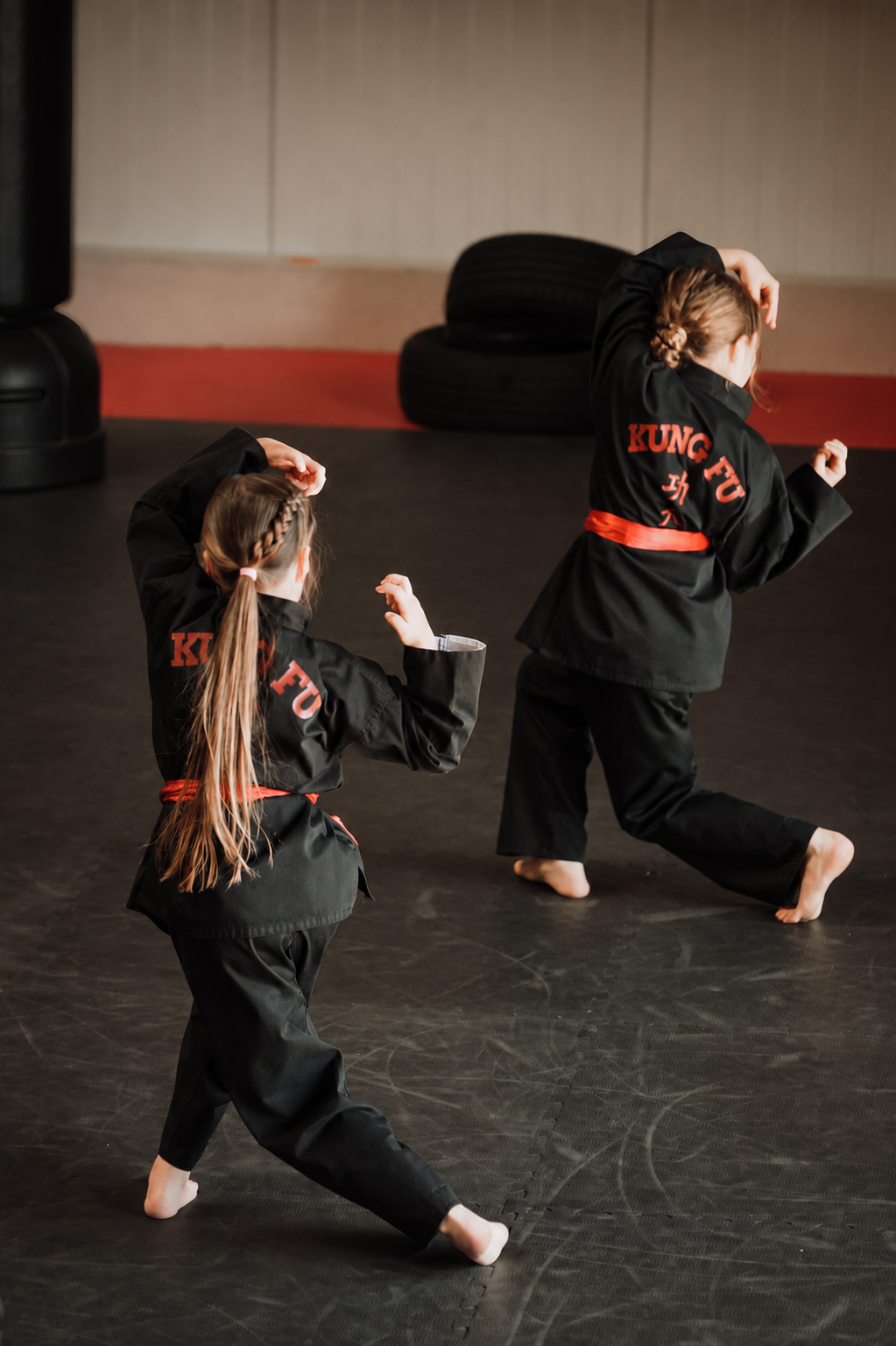 Kinder beim Kung Fu Training in der Sportakademie Dr. Lee Schüttorf